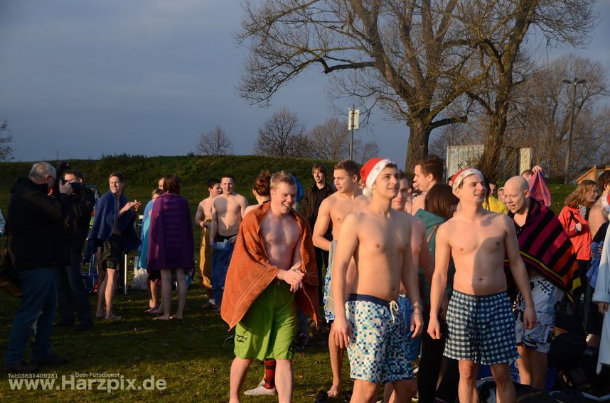 Eisbaden der FH Nordhausen