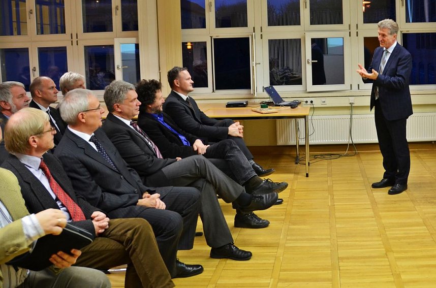 Neues Institut gegr&uuml;ndet