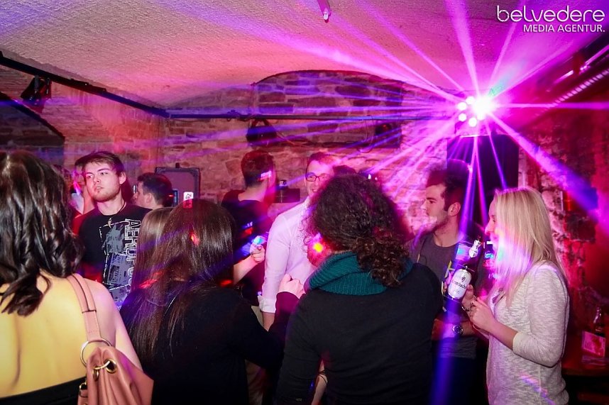 Party im Jugenclubhaus