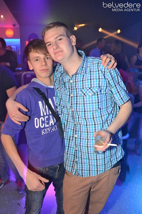 Konfetti-Explosion im Sax 