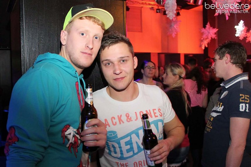 Party im Jugenclubhaus