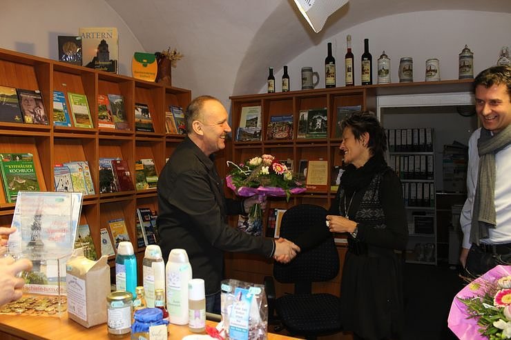 Am Vormittag fand in kleinem festlichen Rahmen die Wiederer&ouml;ffnung der Touristinformation Bad Frankenhausen statt. Nach Insolvenz des Tourismusverbandes Kyffh&auml;user (TVK) musste hier eine neue Regelung