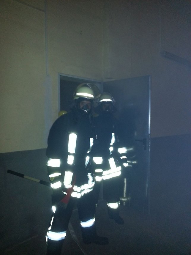 Feuer im Ger&auml;tehaus