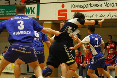 Sieg in eigener Halle