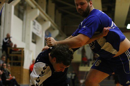 Sieg in eigener Halle