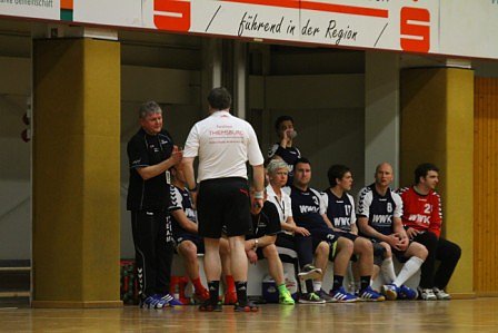 Sieg in eigener Halle