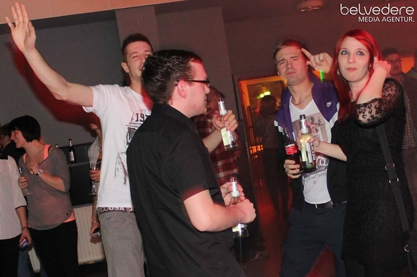 Beste Freunde im Jugenclubhaus