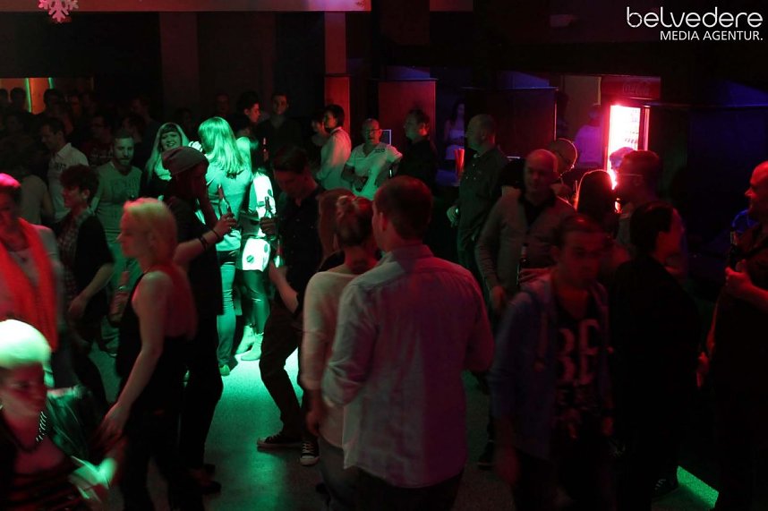 Beste Freunde im Jugenclubhaus