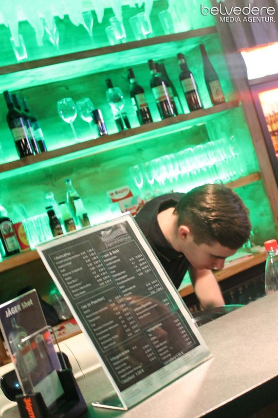 Beste Freunde im Jugenclubhaus