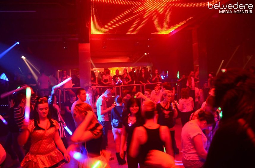 Viele bunte Lichter im Sax