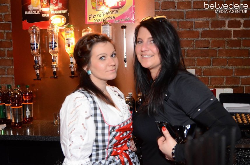 Pornofasching im Sax