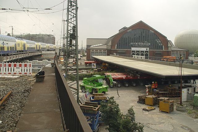 Schachtbauer am Hamburger Hauptbahnhof