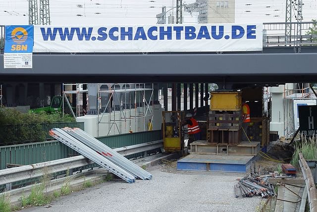 Schachtbauer am Hamburger Hauptbahnhof