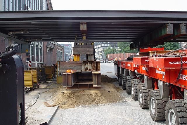 Schachtbauer am Hamburger Hauptbahnhof