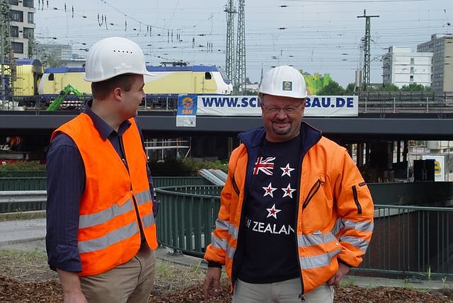 Schachtbauer am Hamburger Hauptbahnhof