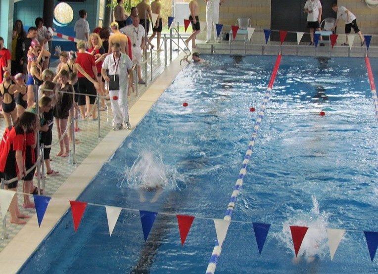 12. Badehausmeisterschaften im Schwimmen
