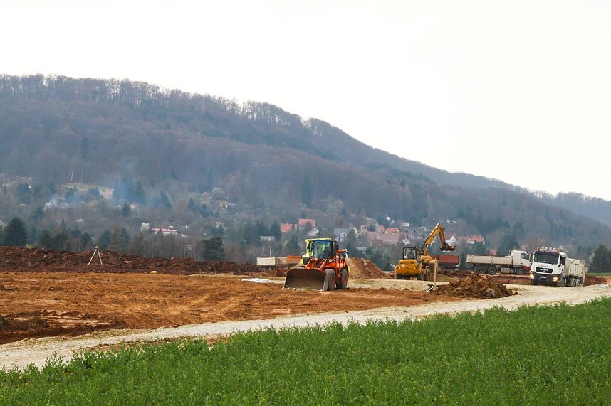 Erdarbeiten f&uuml;r neue Gro&szlig;b&auml;ckerei