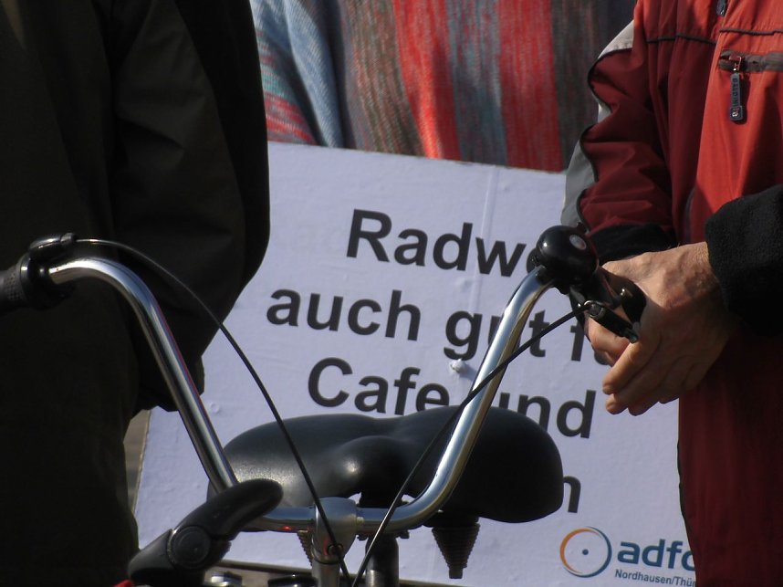 Radel f&uuml;r einen Radweg