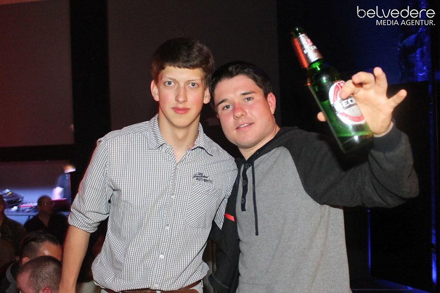 Party im Jugenclubhaus