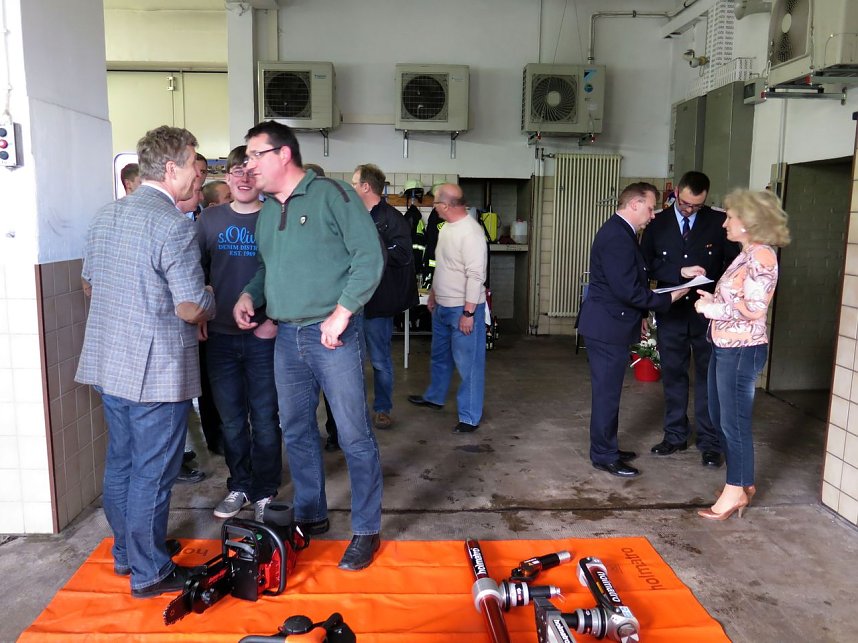 Offizielle &Uuml;bergabe