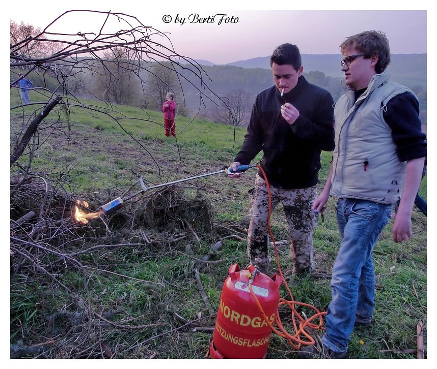 Mission Osterfeuer W&uuml;lfi 2014
