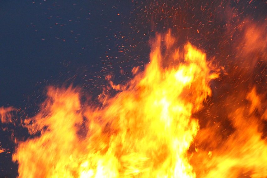 Osterfeuer in Nordhausen Nord