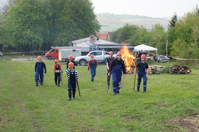 Osterfeuer in Obergebra