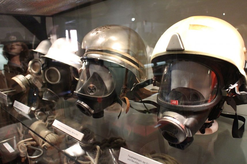 alles rennet, rettet, fl&uuml;chtet