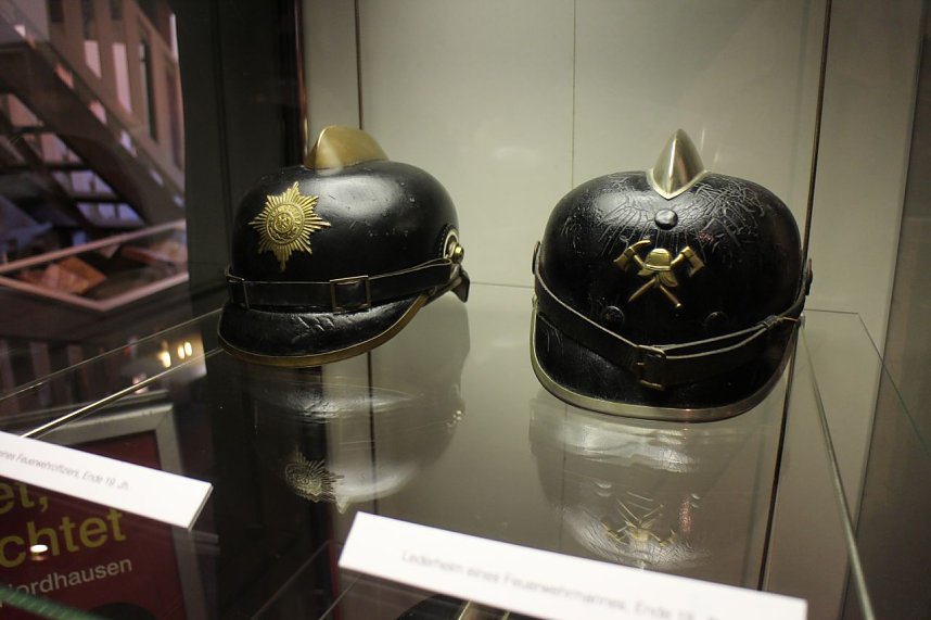 alles rennet, rettet, fl&uuml;chtet