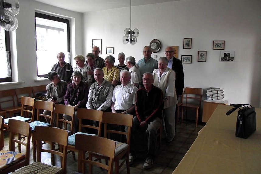 Es war f&uuml;r diejenigen ein erhabenes Gef&uuml;hl, als sie nach &uuml;ber 60 oder 70 Jahren wieder ihren Klassenraum betraten, in dem sie acht Jahre lang unterrichtet worden sind.