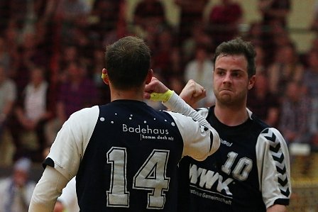 Krimi in der Ballspielhalle