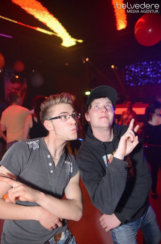 Konfetti-Party im Sax