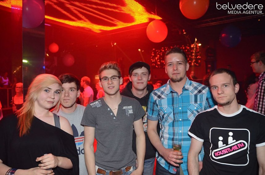 Konfetti-Party im Sax