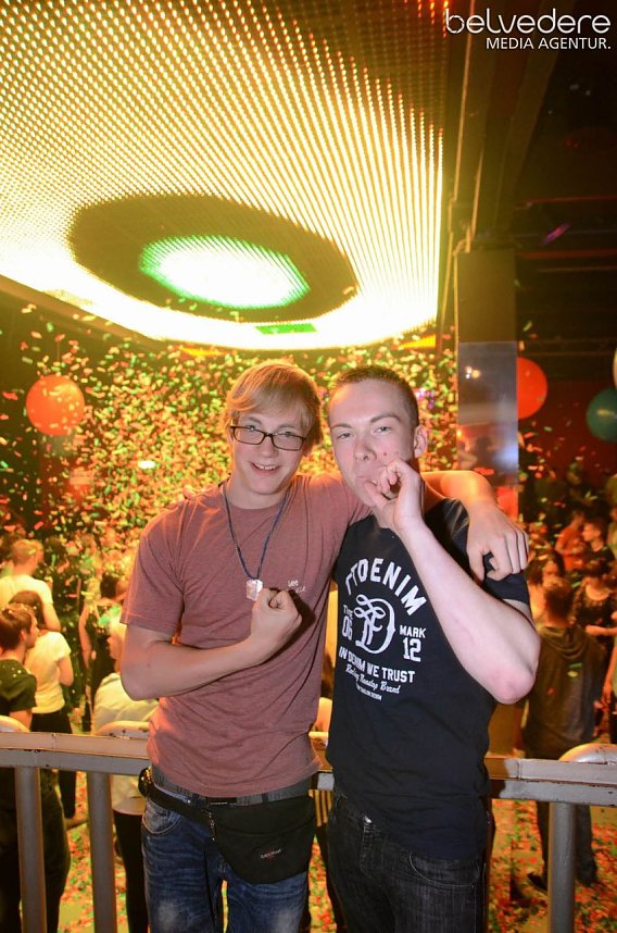 Konfetti-Party im Sax