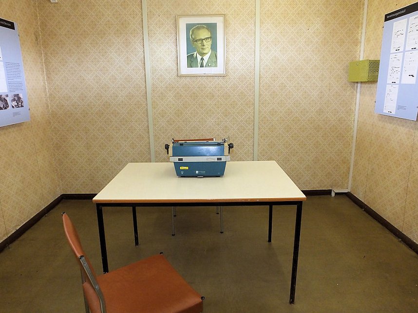 Grenz&uuml;bergang Marienborn