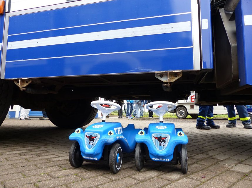 THW mit Tag der offenen T&uuml;r