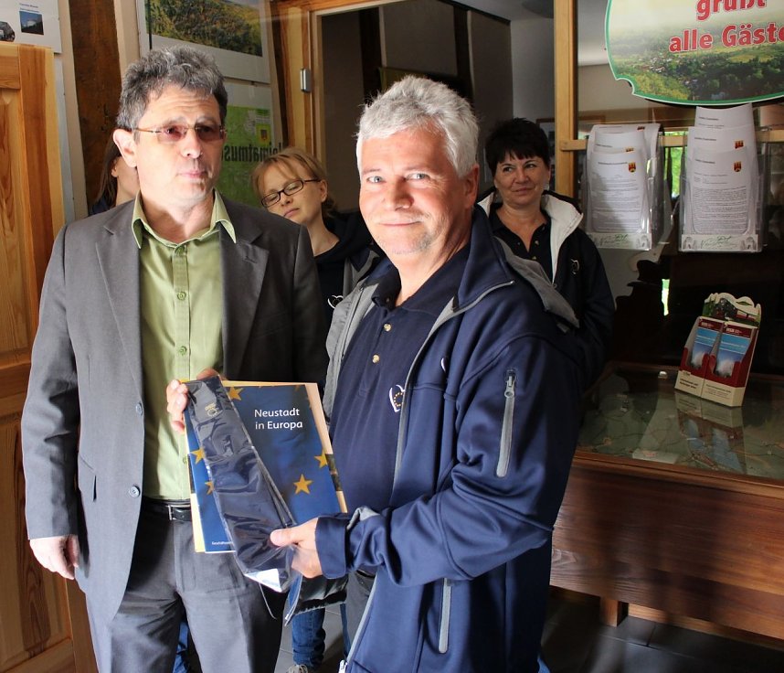 Abgeordneter Dr. Koch in Neustadt