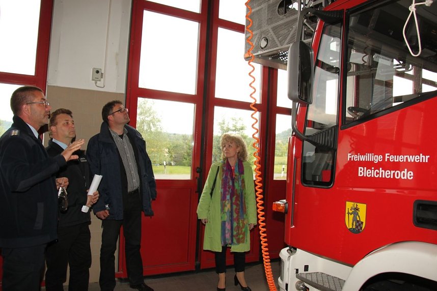Landr&auml;tin Birgit Keller zu Besuch bei den Floriansj&uuml;ngern