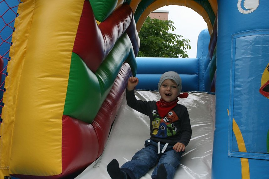 Auftakt in der Bochumer Stra&szlig;e