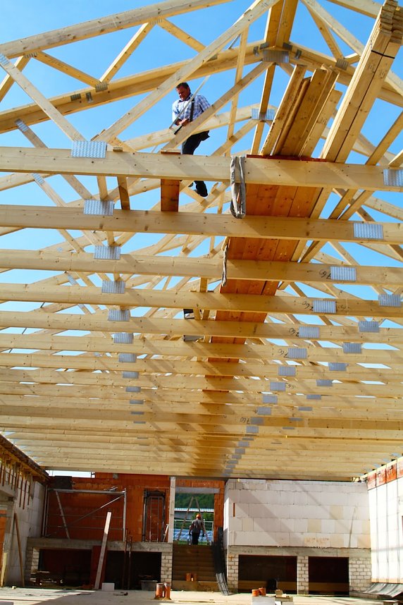 Das Dach kommt drauf