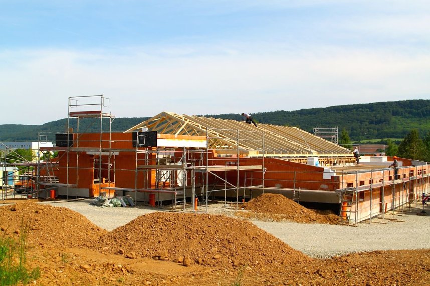 Das Dach kommt drauf