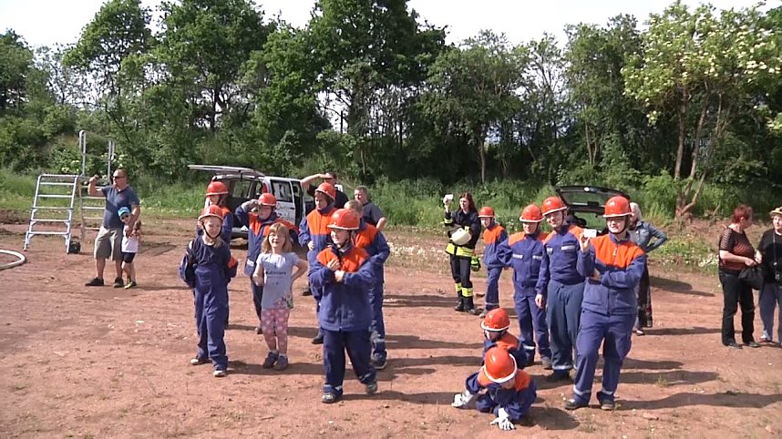 Dekonstruktion mit Feuer