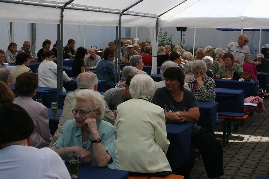 Nachbarn feierten mit der WBG