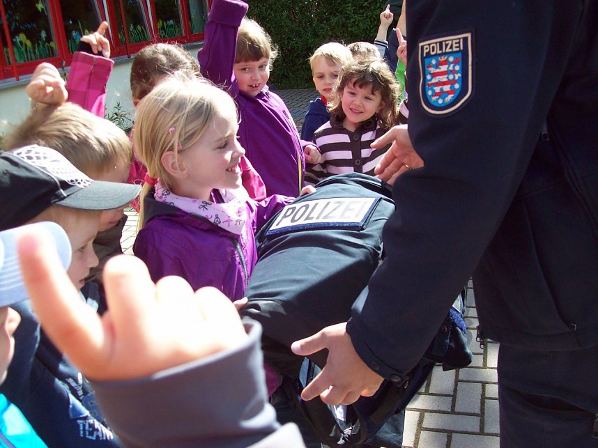 Hundestaffel zu Besuch in Niedersachswerfen