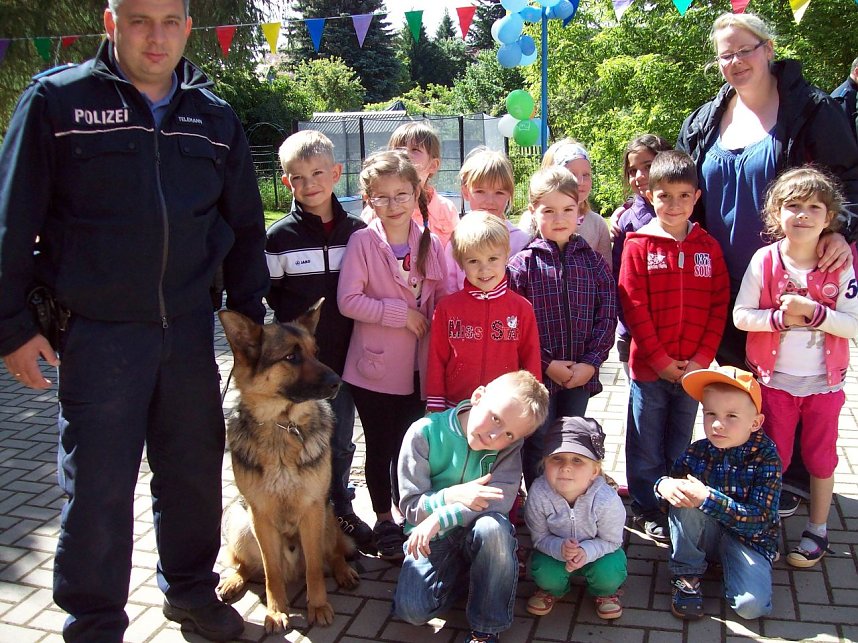 Hundestaffel zu Besuch in Niedersachswerfen