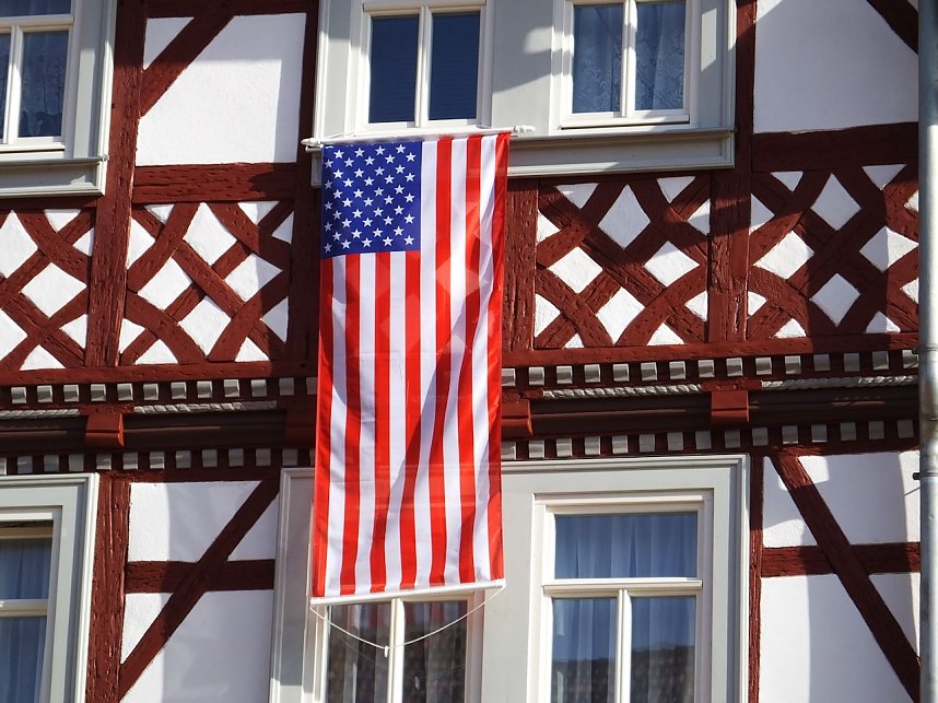 Zwei Feste in Wei&szlig;ensee