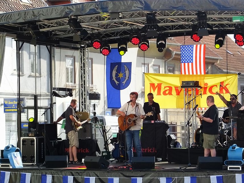 Zwei Feste in Wei&szlig;ensee