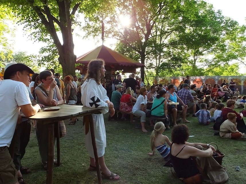 Zwei Feste in Wei&szlig;ensee