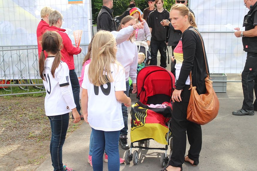 Erstes Public Viewing im Parkschloss