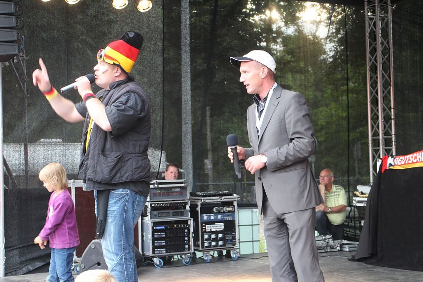 Erstes Public Viewing im Parkschloss